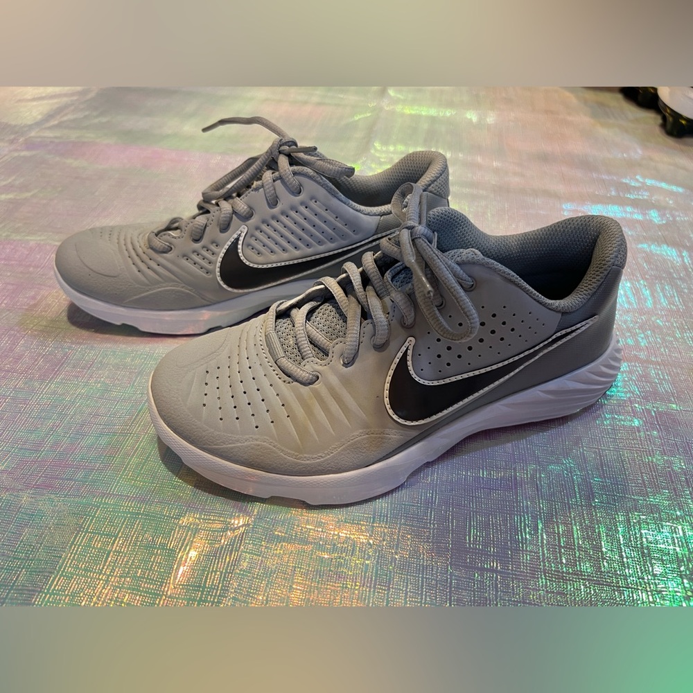 Nike Light Gray baseball youth cleats